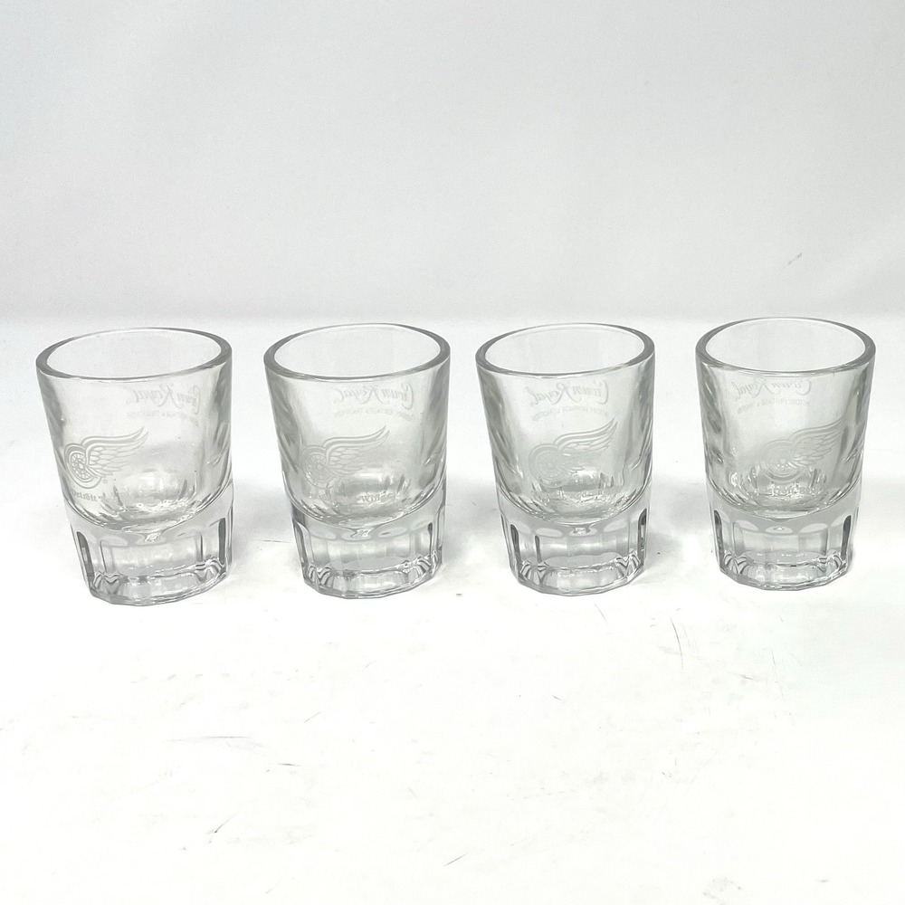 Set 4 Crown Royal Detroit Red Wings‎ Logo Whiskey 2 Oz Heavy Bottom Shot Glasses